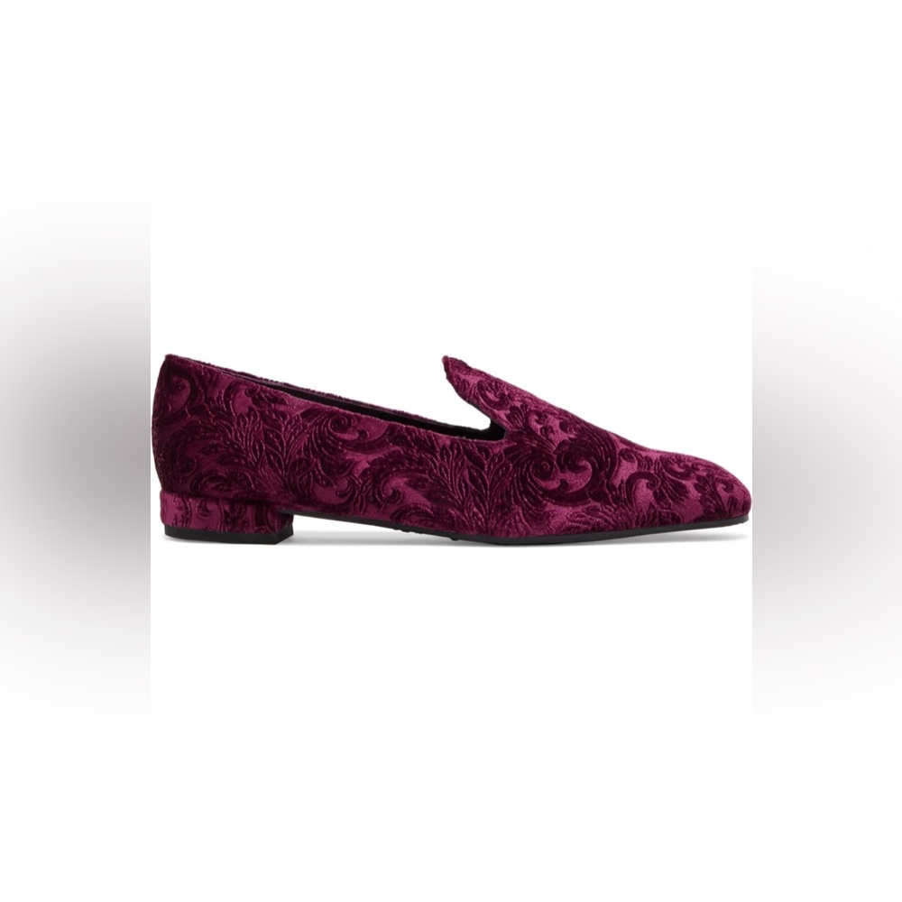 NWT Stuart Weitzman Arky velvet raspberry loafers